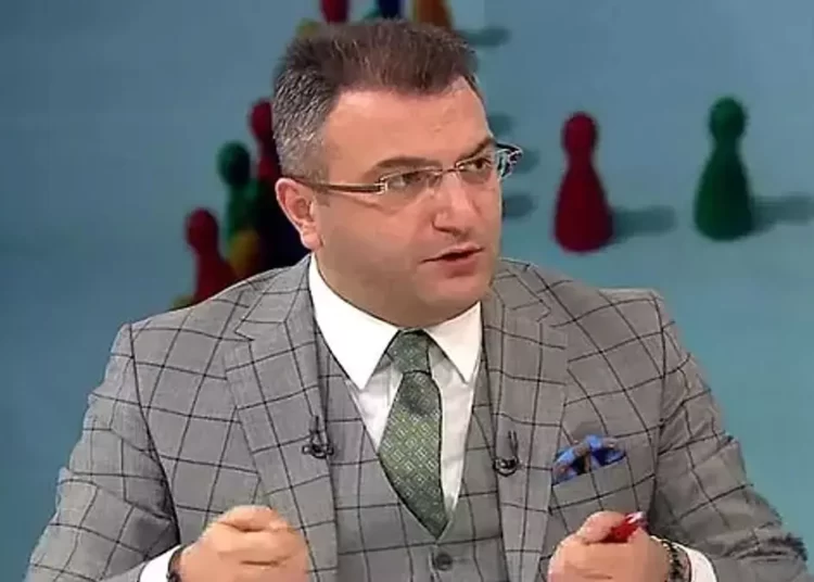 Cem Küçük’ün iddiası: Asgari Ücret Komisyonu 16 bin de anlaştı, Cumhurbaşkanı 17 bine çıkardı