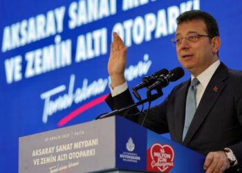 İmamoğlu da Akşener’e yanıt verdi: Dönemin modası bana saldırmak