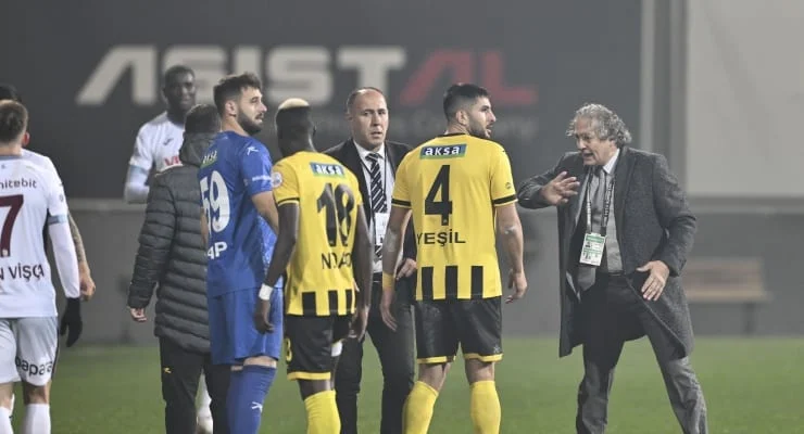 İstanbulspor’a hükmen mağlubiyet ve üç puan silme cezası 1 İstanbulspor’a hükmen mağlubiyet ve üç puan silme cezası