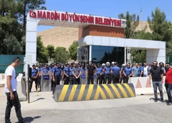 Kayyım, seçime 3 ay kala taşınmazları valiliğe, kasayı AK Partili belediyelere devretti
