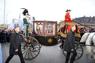 Danimarka Kraliçesi Margrethe, tahtı oğluna devretti