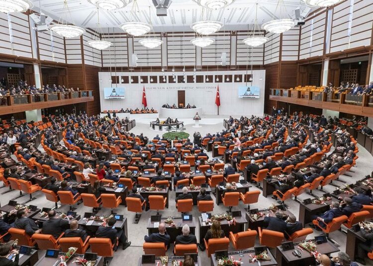 Seçkinlerin adaleti! Kendilerine yüzde 49, vatandaşa yüzde 37 1 Seçkinlerin adaleti! Kendilerine yüzde 49, vatandaşa yüzde 37