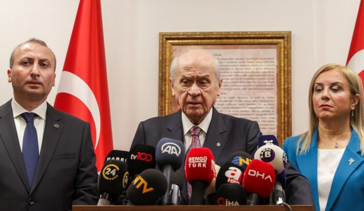 Bahçeli: Can Atalay kararının TBMM'de derhal okunmasını istiyoruz 1 Bahçeli’den şehitler için başsağlığı mesajı: Bu çetin ve zorlu süreçte Türk milleti tek ses, tek nefestir