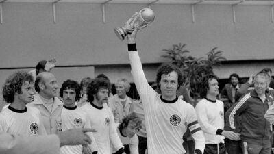 Almanların futbol efsanesi Franz Beckenbauer hayatını kaybetti 2 Almanların futbol efsanesi Franz Beckenbauer hayatını kaybetti