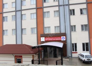 Düzce’deki KYK yurdunda 10 gündür sıcak su yok, öğrenciler perişan