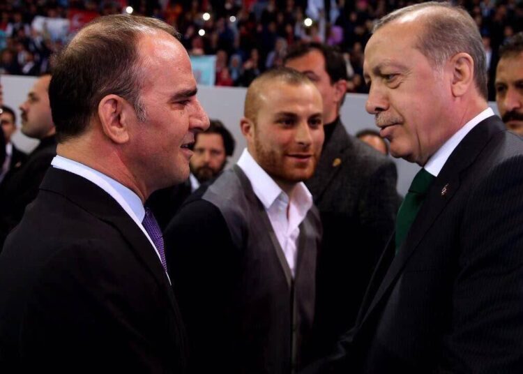 Cinayete azmettirmekten müebbet aldı, firar etti ama ismi her yerde 1 Cinayete azmettirmekten müebbet aldı, firar etti ama ismi her yerde