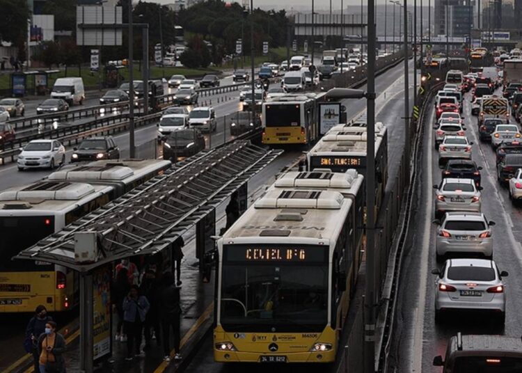 İstanbul’da toplu ulaşıma zam