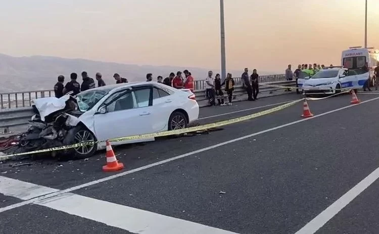 Geçen yıl meydana gelen trafik kazalarında 2 bin 984 kişi öldü 1 Geçen yıl meydana gelen trafik kazalarında 2 bin 984 kişi öldü