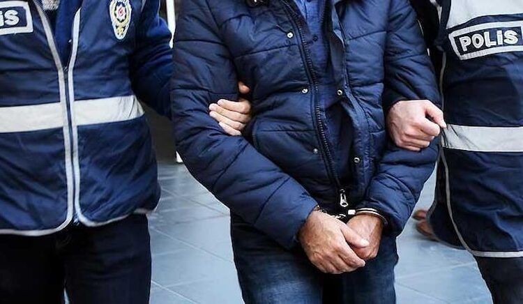 Büyükçekmece Belediyesi’ne ‘rüşvet operasyonu’: 20 gözaltı 1 Büyükçekmece Belediyesi’ne ‘rüşvet operasyonu’: 20 gözaltı