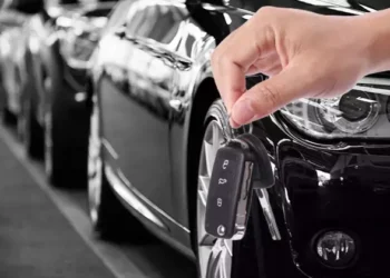Asgari ücret otomobil karşısında eridi! 2023’te 32 ayda alına bilen sıfır oto şimdi 47 oldu