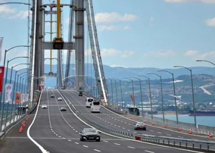 Köprü ve otoyol ücretlerine yüzde 76 zam 1 Köprü ve otoyol ücretlerine yüzde 76 zam