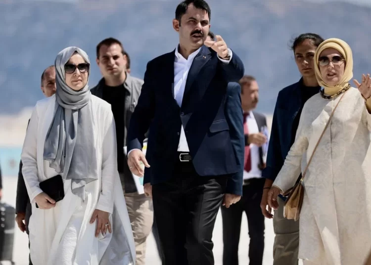 Murat Kurum kimdir, kaç yaşında ve nereli? İşte Kurum’ın üstlendiği görevler ve siyasi kariyeri 1 Murat Kurum kimdir, kaç yaşında ve nereli? İşte Kurum’ın üstlendiği görevler ve siyasi kariyeri