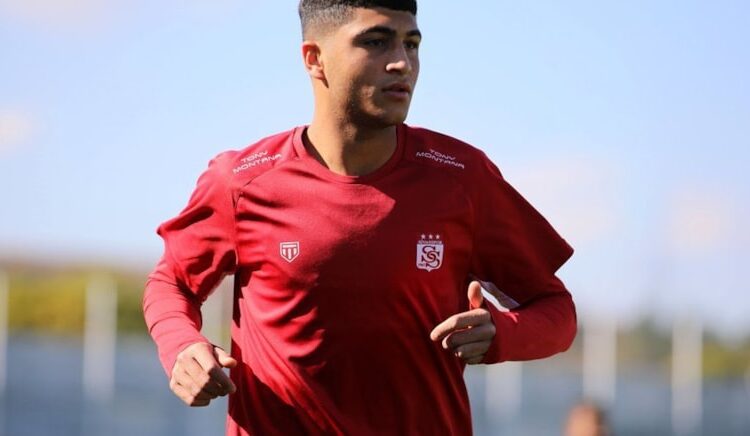 Sivasspor'un genç yeteneğine Premier Lig’ten teklif var 1 Sivasspor’un genç yeteneğine Premier Lig’ten teklif var