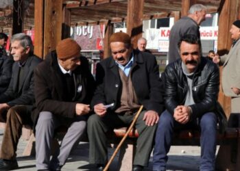 Bir Alman emekli 1700, Türk ise 298 Euro alıyor… Bizi kıskanmıyorlar mıydı?
