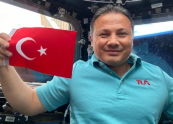 İlk Türk astronot Alper Gezeravcı’nın Dünya’ya dönüşü bir kez daha ertelendi