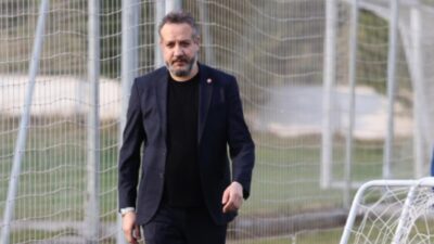 Antalyaspor cephesi hakeme tepkili: Penaltı yok, gol de ofsayt 2 Antalyaspor cephesi hakeme tepkili: Penaltı yok, gol de ofsayt