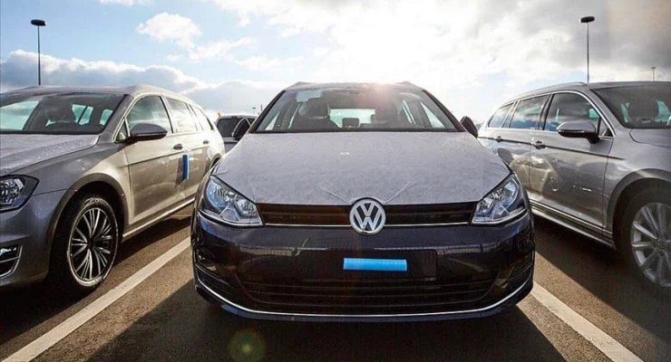 Mercedes'ten sonra Volkswagen ve Audi, binlerce aracı yangın riskiyle geri çağırdı 1 Mercedes’ten sonra Volkswagen ve Audi, binlerce aracı yangın riskiyle geri çağırdı