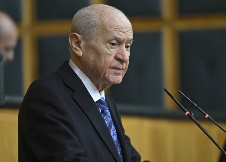 Devlet Bahçeli'den 1 Mayıs açıklaması: "Başıbozuk güruh" 1 Bahçeli: Fiyat anarşistleri de FETÖ’cüdür, dükkanları kapatılmalıdır