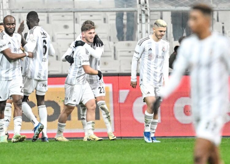 Beşiktaş, ikinci yarı açıldı, Konya engelini aştı 1 Beşiktaş, ikinci yarı açıldı, Konya engelini aştı