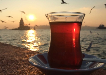 Araştırma: Çay içmek yaşlanmayı yavaşlatıyor mu?