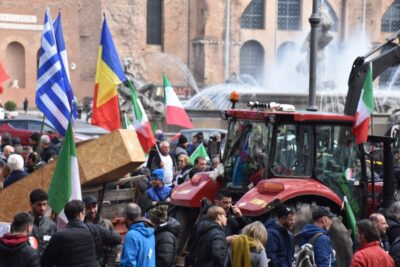 Avrupa’da mazot ve gübre fiyatları protestosu büyüyor! Türk çiftçisi ne yapsın? 2 Avrupa’da mazot ve gübre fiyatları protestosu büyüyor! Türk çiftçisi ne yapsın?