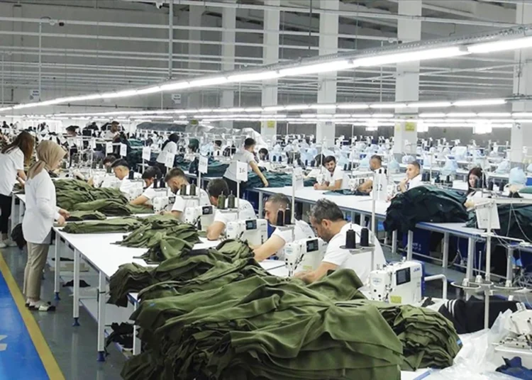 Beyinden sonra fabrikalar da göçmeye başladı! 1 Beyinden sonra fabrikalar da göçmeye başladı!