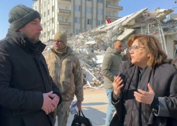 Depremzedeler konteynerde kalıyor: Gaziantep’te belediye 1,1 milyon TL’ye tanıtım filmi çektiriyor