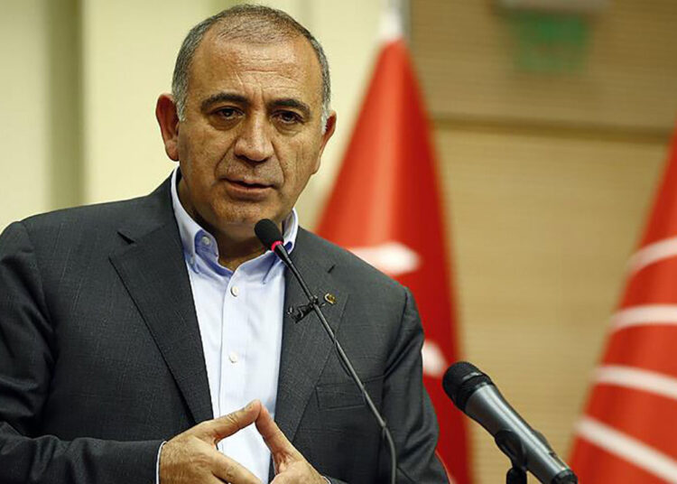 Yerel seçim öncesi şok ayrılık! Gürsel Tekin, CHP'den istifa etti 1 Yerel seçim öncesi şok ayrılık! Gürsel Tekin, CHP’den istifa etti