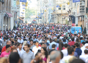Türkiye’nin nüfusu 85 milyon 372 bine çıktı
