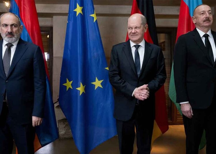 Almanya, Aliyev ve Paşinyan’ı bir araya getirdi