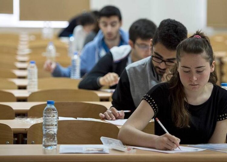 2023 enflasyonu yüzde 64’se ÖSYM neden yüzde 156 zam yaptı? 1 2023 enflasyonu yüzde 64’se ÖSYM neden yüzde 156 zam yaptı?
