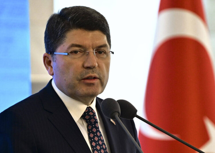 Yargı paketinde tartışmalı madde: “Örgüt üyesi olmadan suç işleme” geri geliyor 1 Çağlayan Adliyesi’ne silahlı saldırı: 34 kişi gözaltına alındı