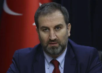 AKP Genel Başkan Yardımcısı Mustafa Şen’den itiraf: Anketlerde Mansur Yavaş önde çıkıyor