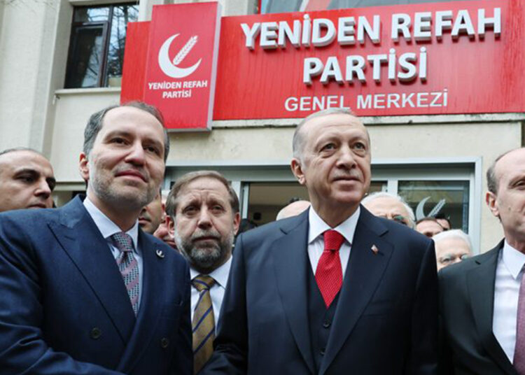 'Yeniden Refah adayları seçim öncesi çekilecek' iddiasına partiden yalanlama 1 ‘Yeniden Refah adayları seçim öncesi çekilecek’ iddiasına partiden yalanlama
