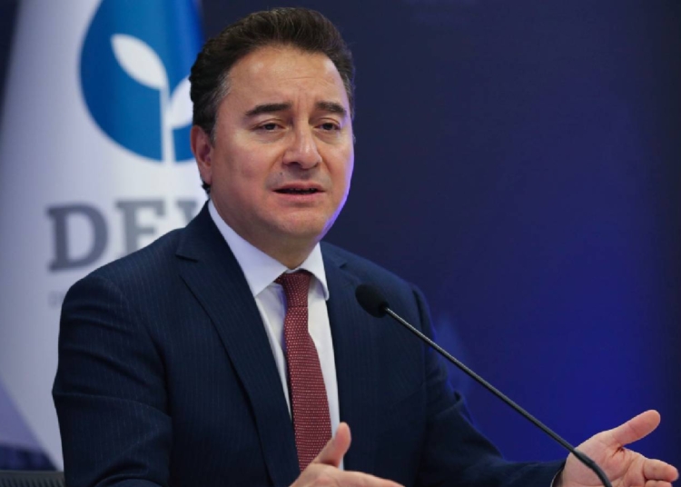 Ali Babacan’dan CHP’ye rest: ‘Uzatırlarsa, o defterleri açarız’ 1 Ali Babacan’dan Erdoğan’ın “bu benim son seçimim” sözlerine yanıt: Seçime gidiyoruz ya, “Son bir defacık destek verin” diyor