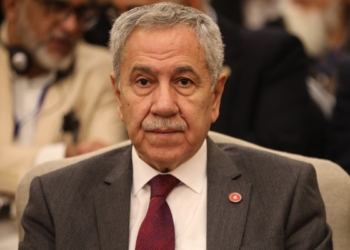 Bülent Arınç’tan AYM Başkanı seçilen Özkaya’ya tebrik, üyelere teşekkür mesajı
