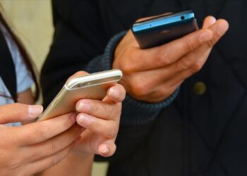 Cep telefonu faturalarına zam geliyor