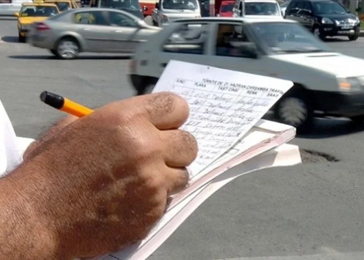 Fahri trafik müfettişlerinin park cezası yazma yetkisi kaldırıldı 1 Fahri trafik müfettişlerinin park cezası yazma yetkisi kaldırıldı
