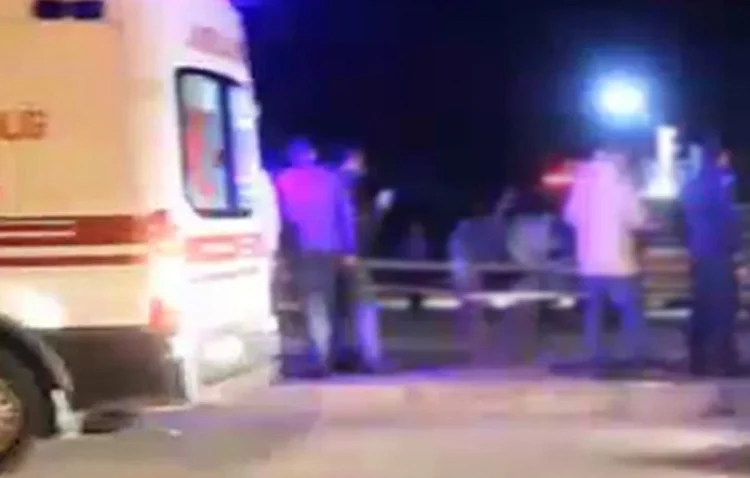 Erdoğan'ın koruma ekibi kaza yaptı: 1 polis şehit oldu, yaralılar var 1 Erdoğan’ın koruma ekibi kaza yaptı: 1 polis şehit oldu, yaralılar var