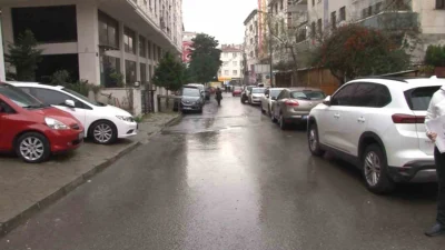 Sokak sakinlerinden fahri müfettişe pankartlı isyan! 2 Sokak sakinlerinden fahri müfettişe pankartlı isyan!