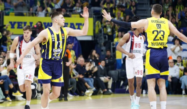 Fenerbahçe hem sayı hem asist rekoru kırdı: 111-96 1 Fenerbahçe hem sayı hem asist rekoru kırdı: 111-96
