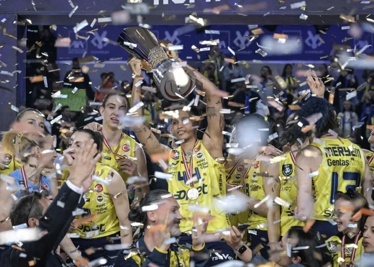 Kadınlar Kupa Voley’de şampiyon Fenerbahçe