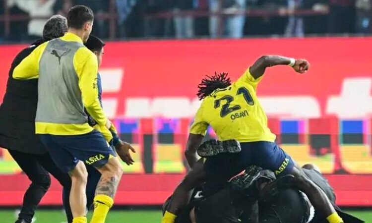 Fenerbahçe, Trabzon'da yaşananları FIFA'ya götürüyor 1 Fenerbahçe, Trabzon’da yaşananları FIFA’ya götürüyor
