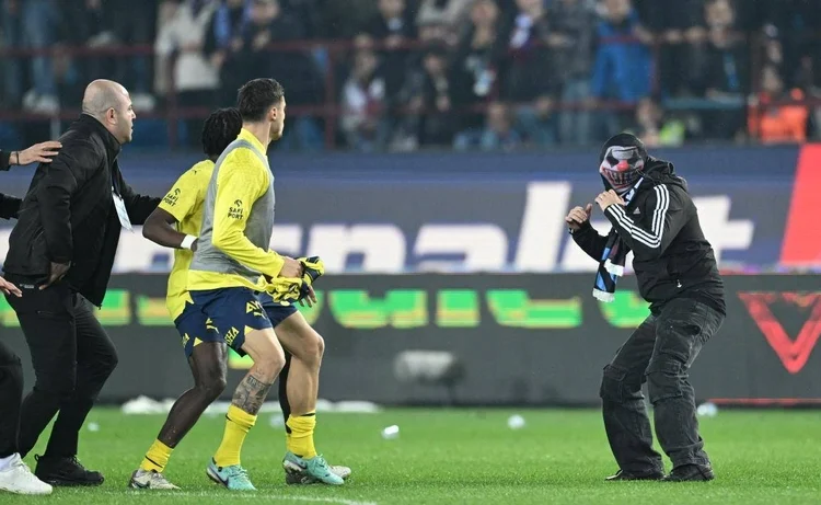 Adalet Bakanı açıkladı: Fenerbahçeli futbolculara soruşturma açılacak mı?