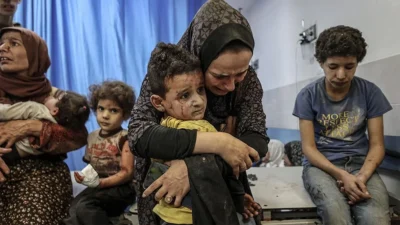 Hastaneyi basan İsrail askerleri 200 kişiyi infaz etti 2 Hastaneyi basan İsrail askerleri 200 kişiyi infaz etti