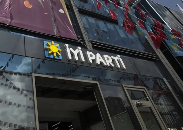İYİ Parti’de istifa: CHP’li adaylara destek verecek 1 İYİ Parti’de istifa: CHP’li adaylara destek verecek