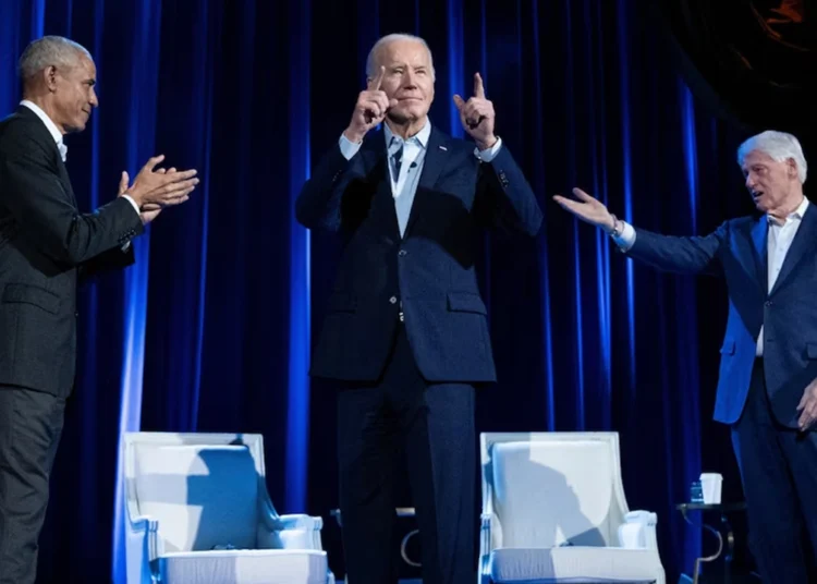 Biden'a Gazze protestosu: Filistin'de soykırım yapıyorsun, ellerin kanlı! 1 Biden’a Gazze protestosu: Filistin’de soykırım yapıyorsun, ellerin kanlı!