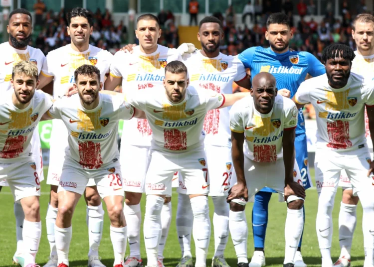 FIFA’dan Kayserispor’a süresiz, 5 takımımıza da 3 dönem transfer yasağı 1 FIFA’dan Kayserispor’a süresiz, 5 takımımıza da 3 dönem transfer yasağı