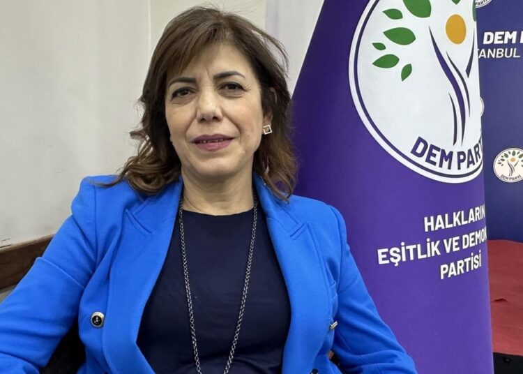 Meral Danış Beştaş: Kürdün adı yok İstanbul'da 1 Meral Danış Beştaş: Kürdün adı yok İstanbul’da