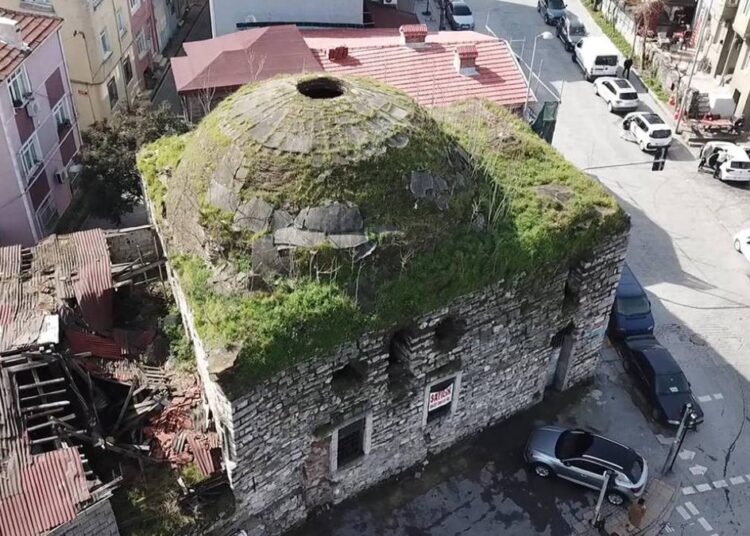 Mimar Sinan'ın yaptığı tarihi hamam satışa çıkarıldı 1 Mimar Sinan’ın yaptığı tarihi hamam satışa çıkarıldı